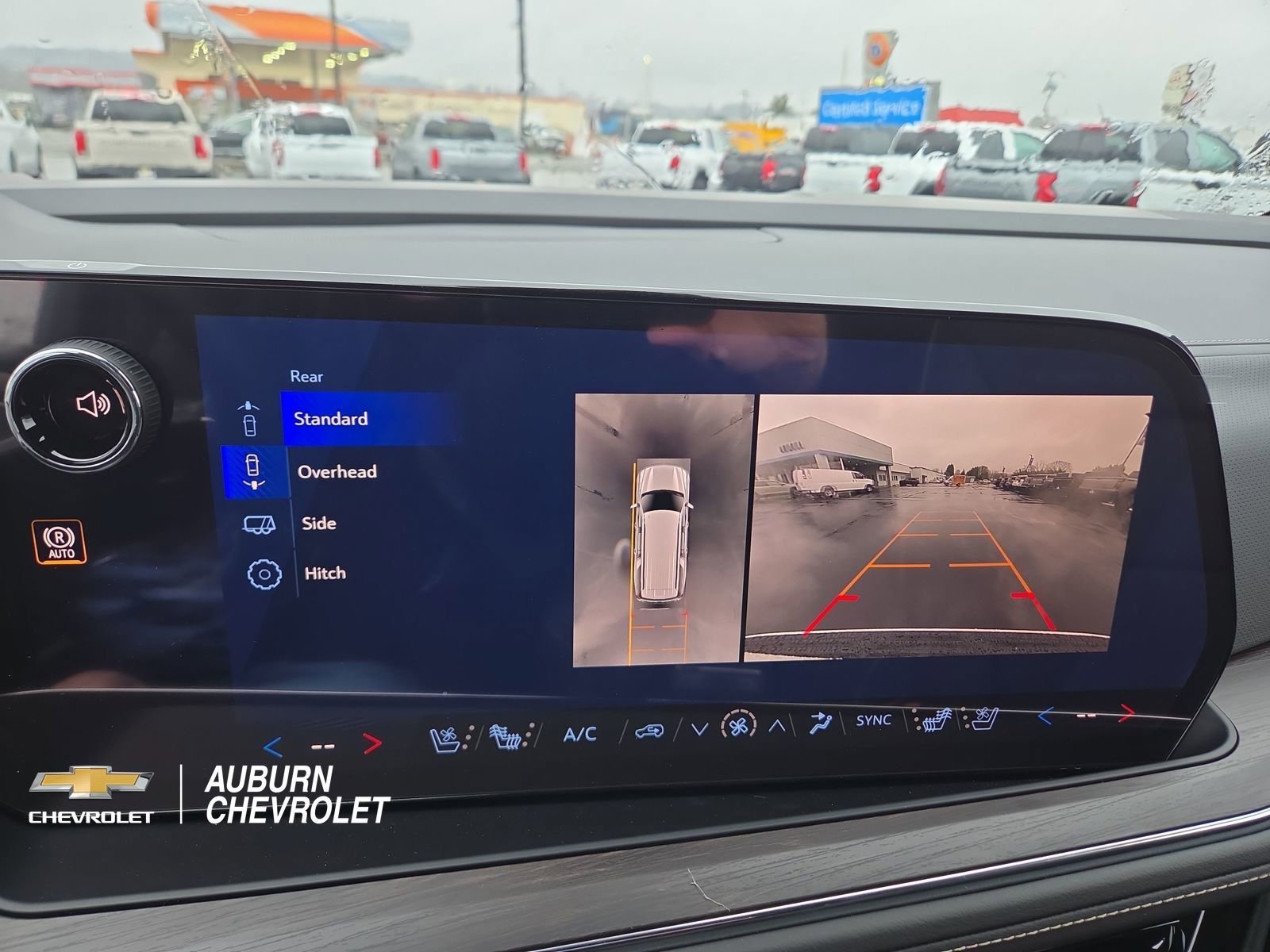 New 2026 Chevrolet Suburban Premier AWD/4WD image 33