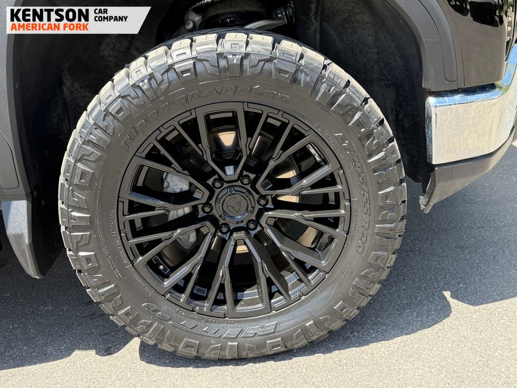 Used 2024 GMC Sierra 1500 SLT image 12