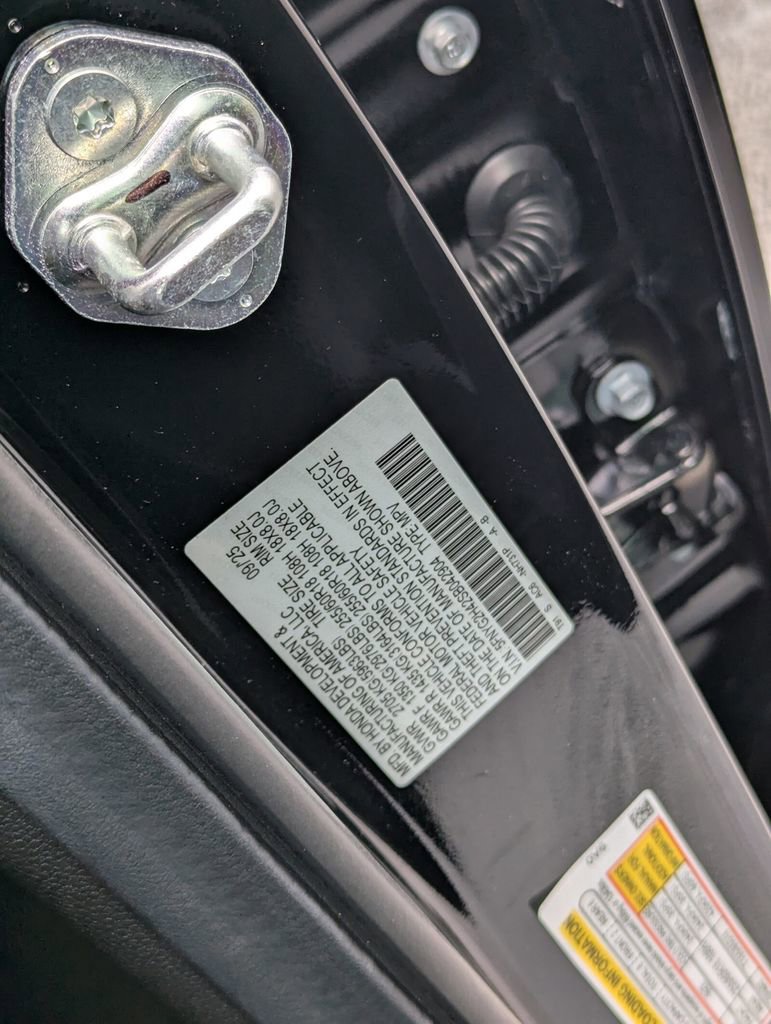 New 2025 Honda Pilot Black Edition image 21