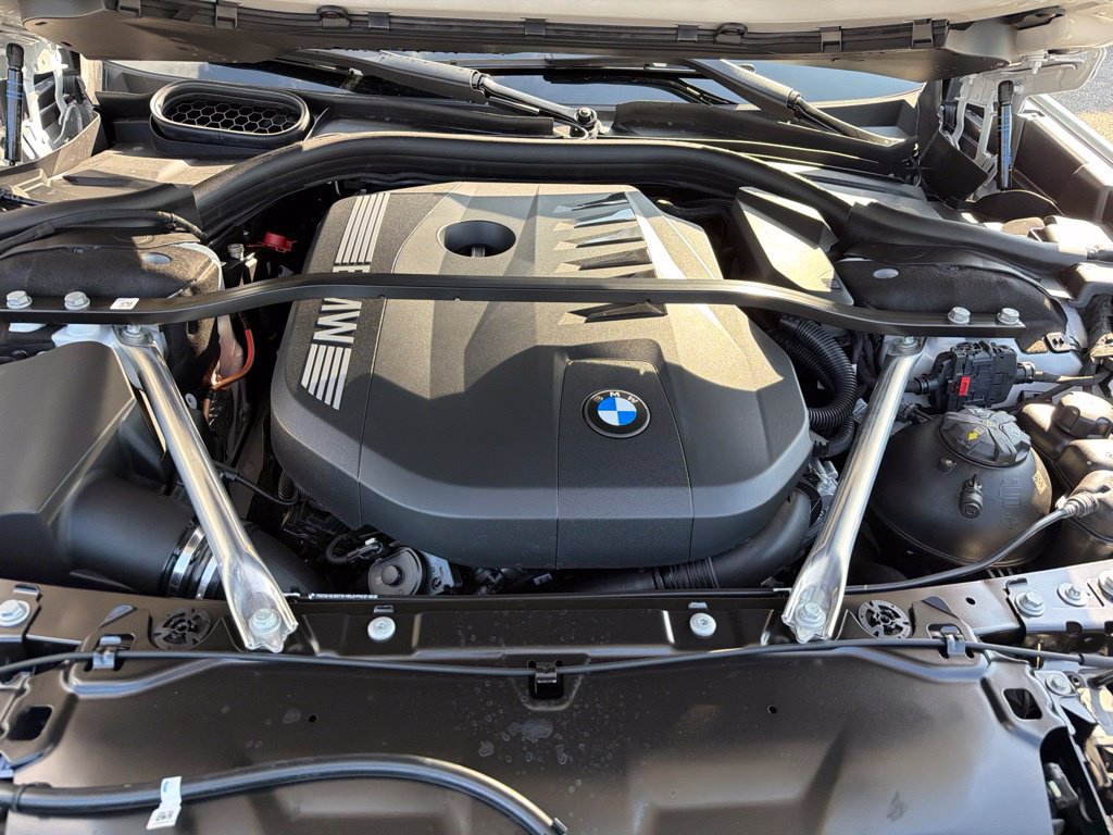 New 2027 BMW 740i xDrive w/ M Sport Professional Package AWD/4WD image 13