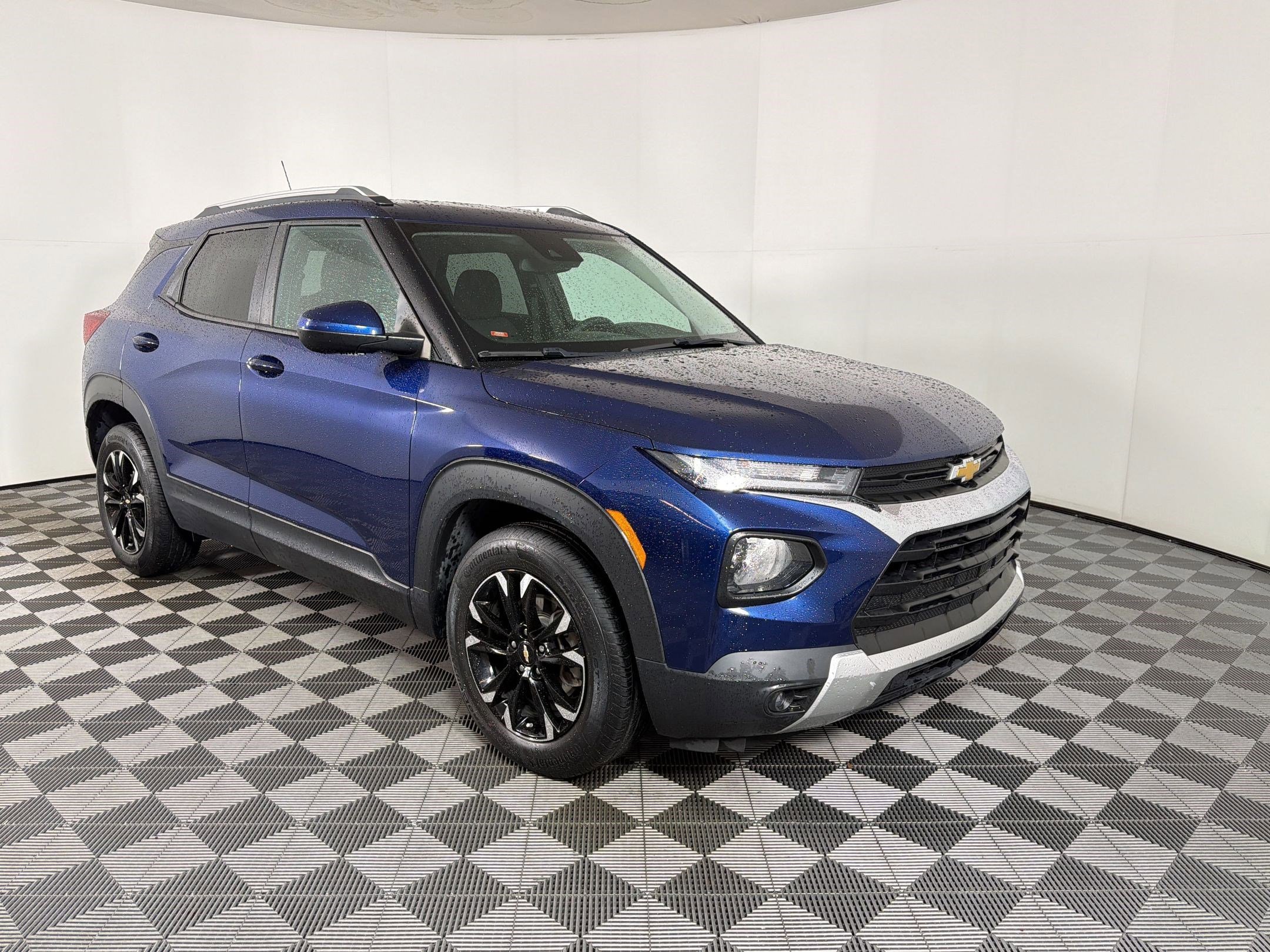 Used 2023 Chevrolet TrailBlazer LT FWD image 7