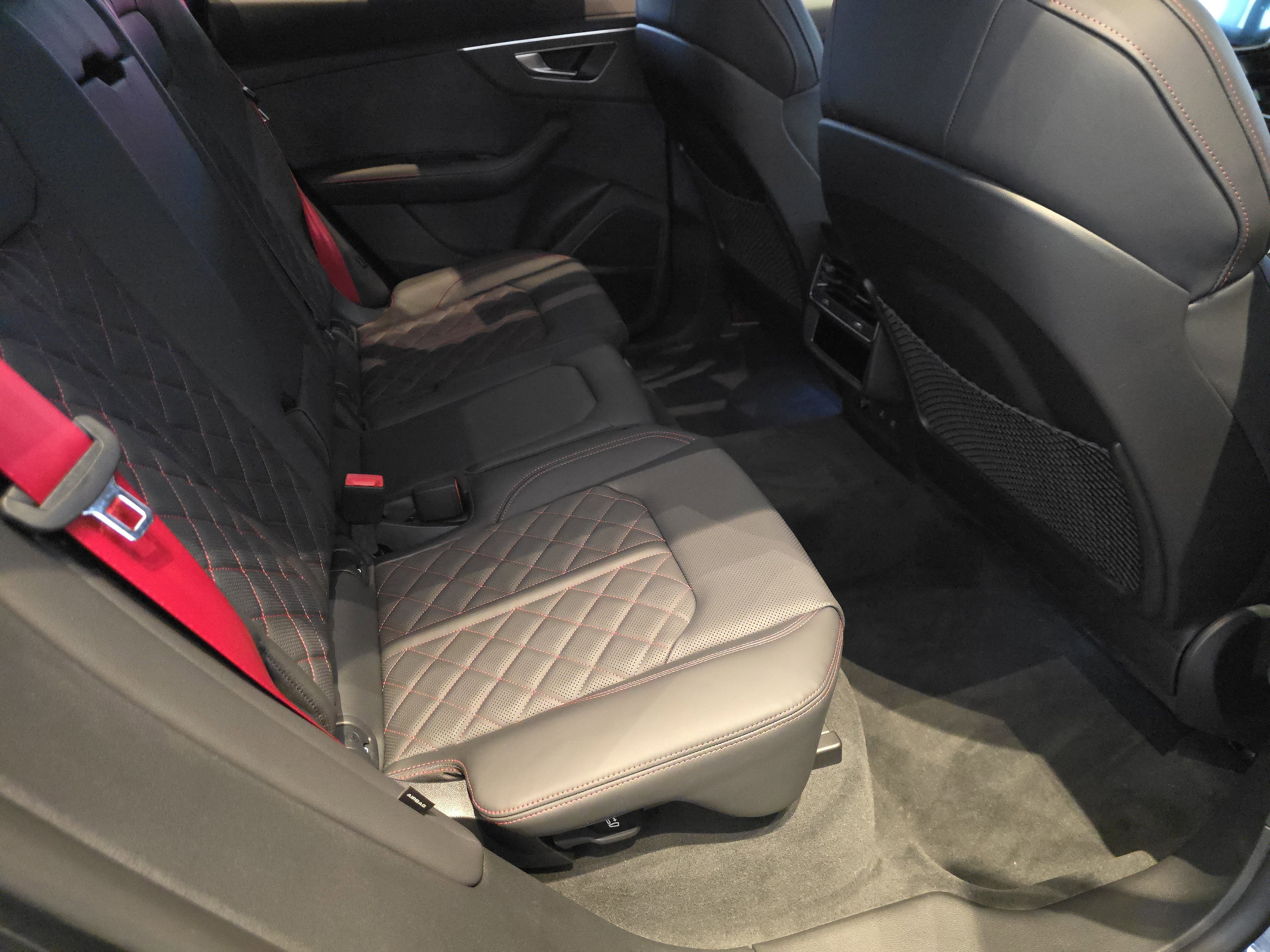 New 2026 Audi Q8 Prestige image 17