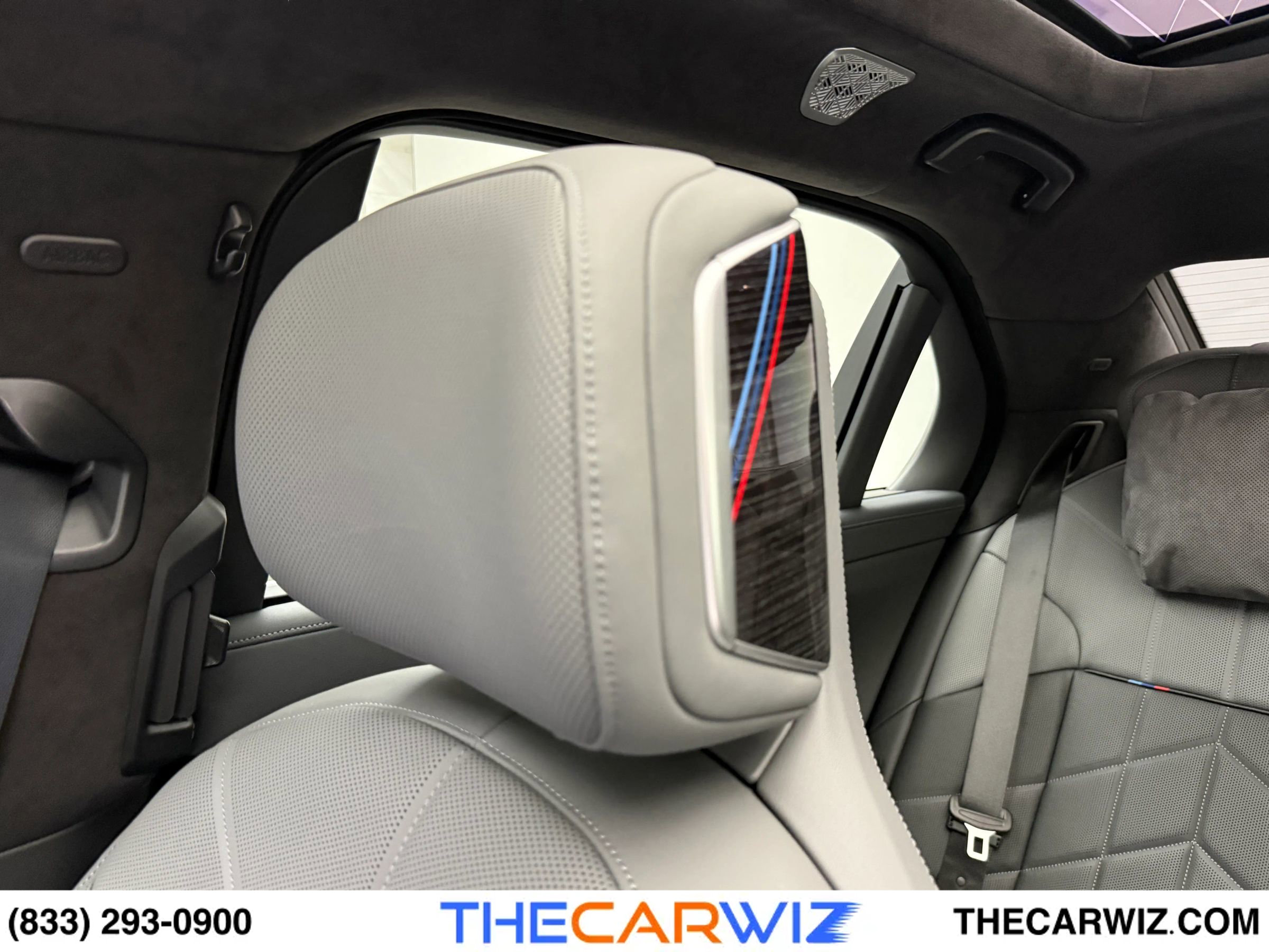 Used 2025 BMW 760i xDrive image 39