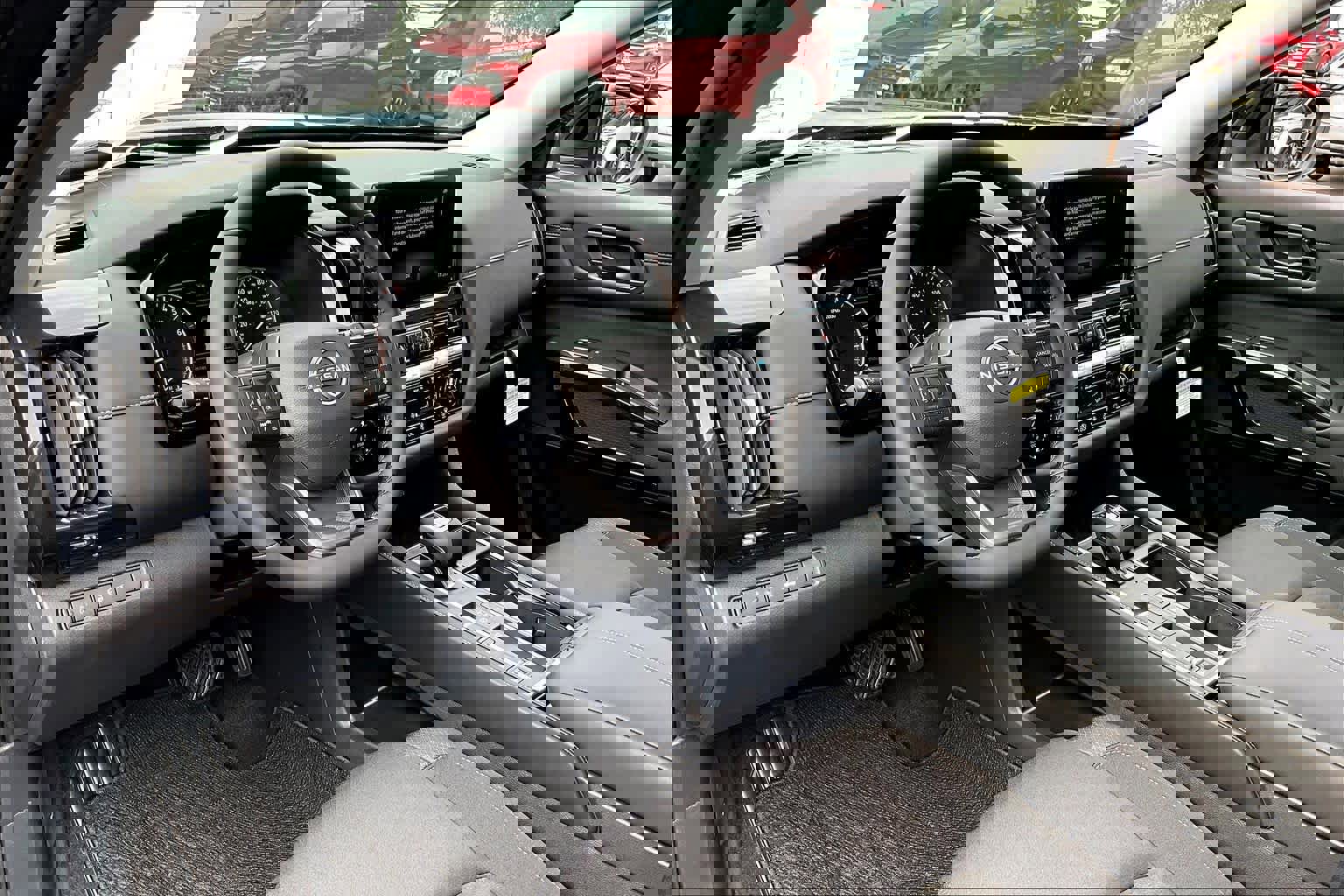 New 2026 Nissan Pathfinder SV image 8