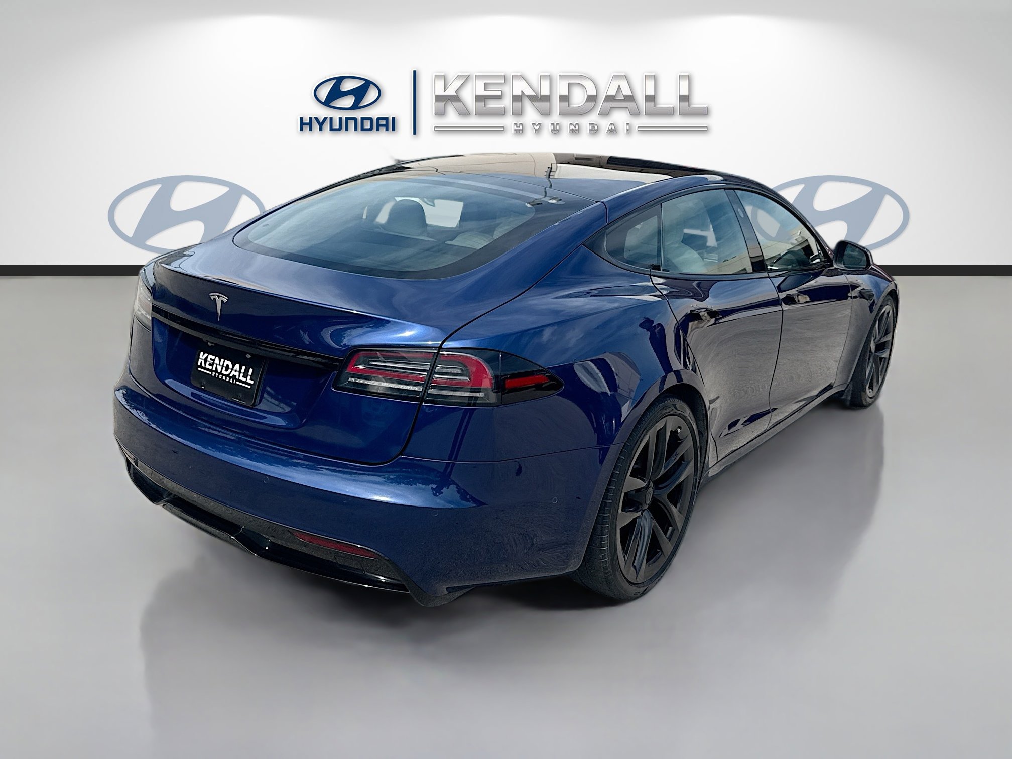 Used 2022 Tesla Model S AWD/4WD image 6
