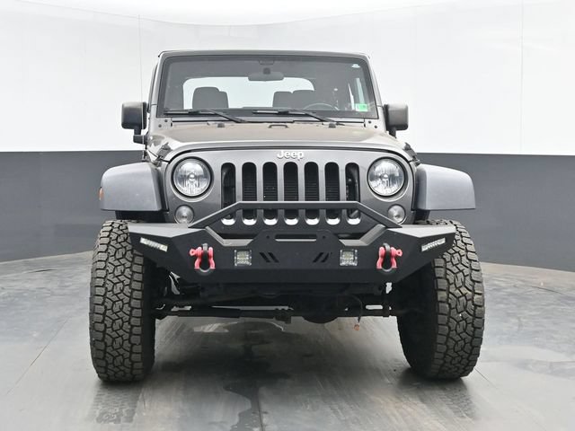 Used 2018 Jeep Wrangler Sport AWD/4WD image 3