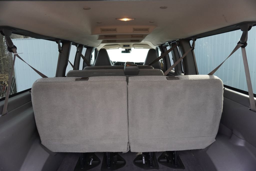 Used 2019 Chevrolet Express 3500 LT w/ LT Preferred Equipment Group image 6