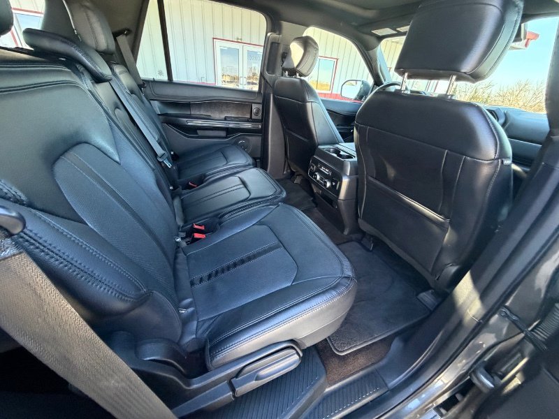 Used 2020 Ford Expedition Limited w/ Equipment Group 301A image 10