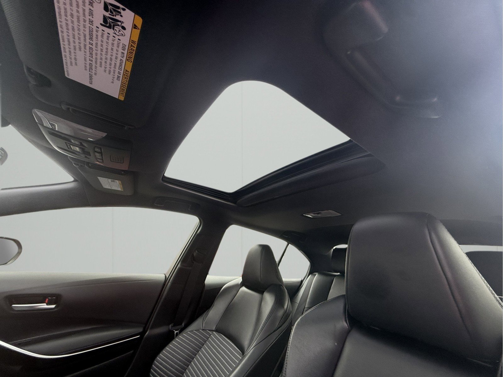 Used 2022 Toyota Corolla XSE w/ Carpet Mat Package (TMS) image 29