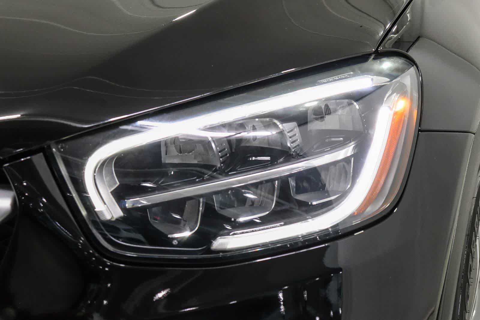 Used 2021 Mercedes-Benz GLC 300 4MATIC image 7