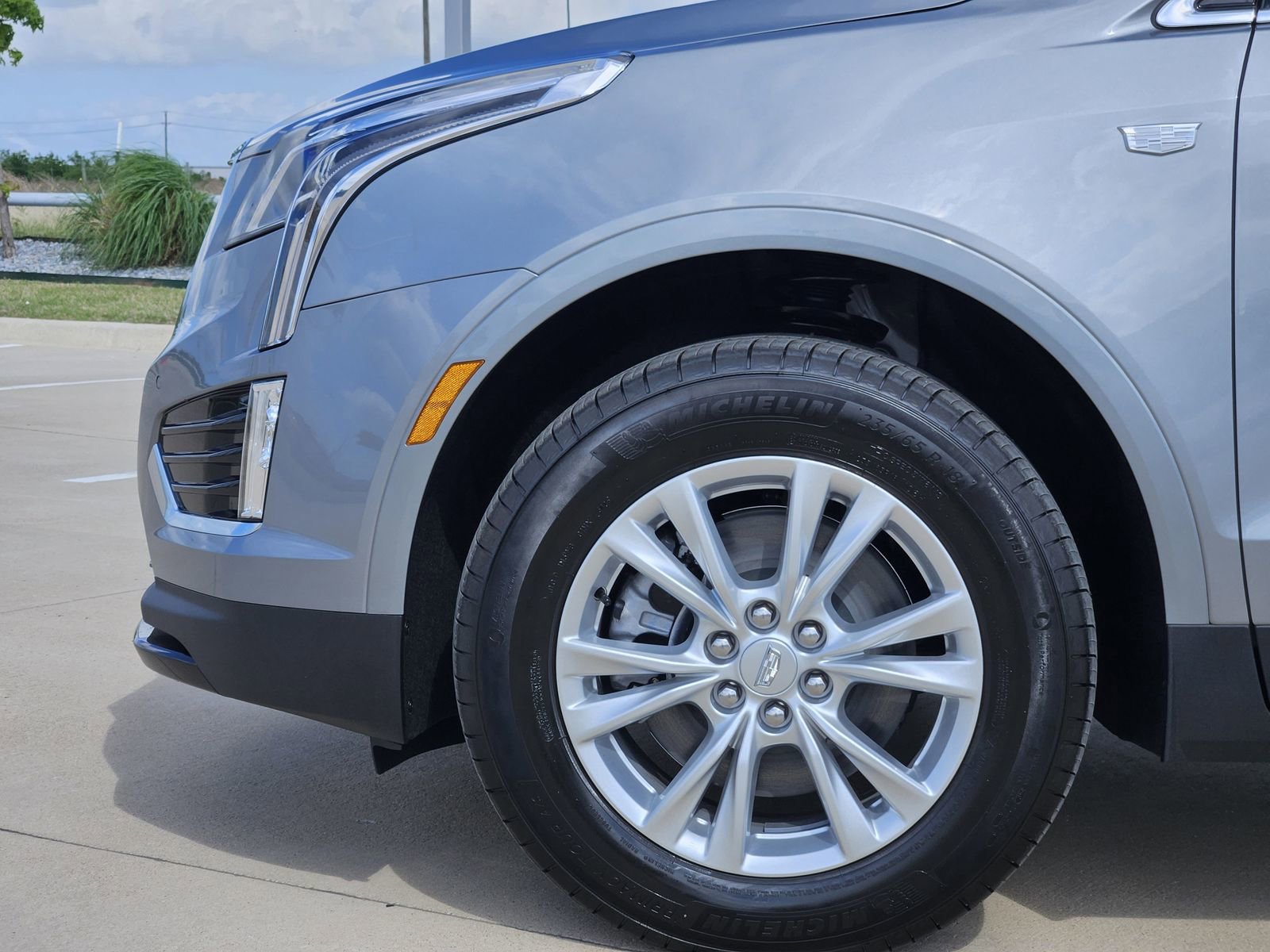 New 2026 Cadillac XT5 Luxury image 11