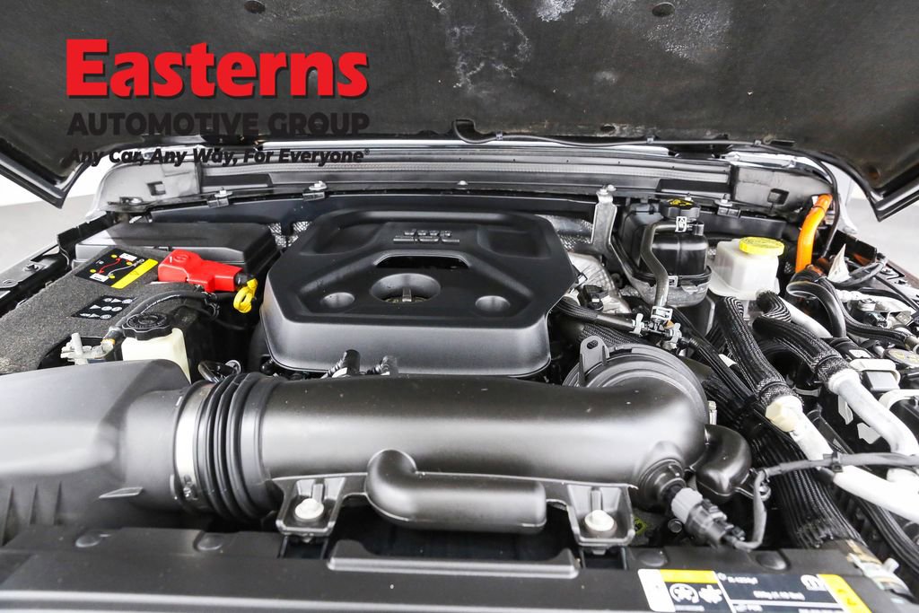 Used 2024 Jeep Wrangler Unlimited AWD/4WD image 7