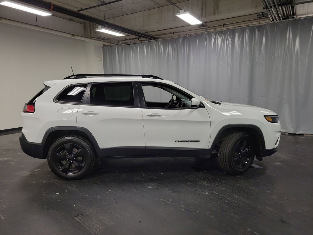 Used 2020 Jeep Cherokee Latitude Plus image 10