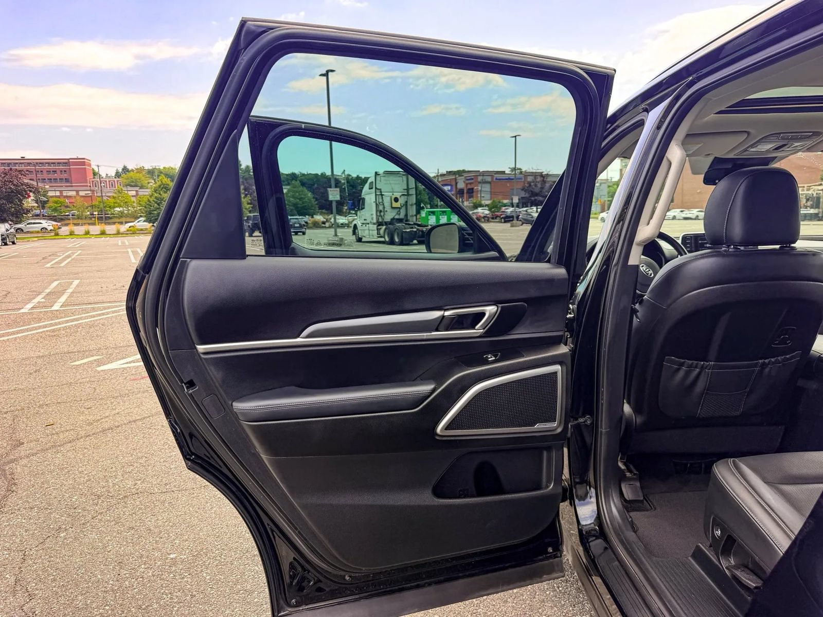 Used 2021 Kia Telluride S AWD/4WD image 18