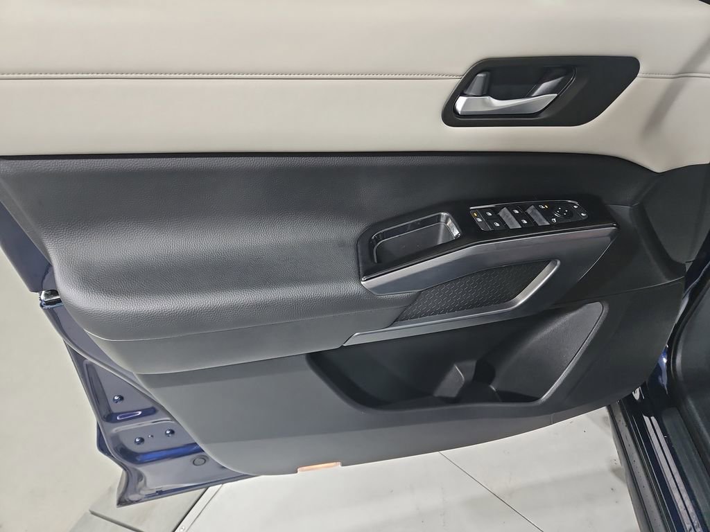 Certified 2022 Nissan Pathfinder SL image 12