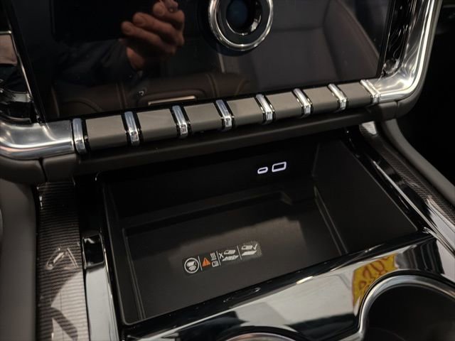 Used 2026 GMC Yukon Elevation image 32