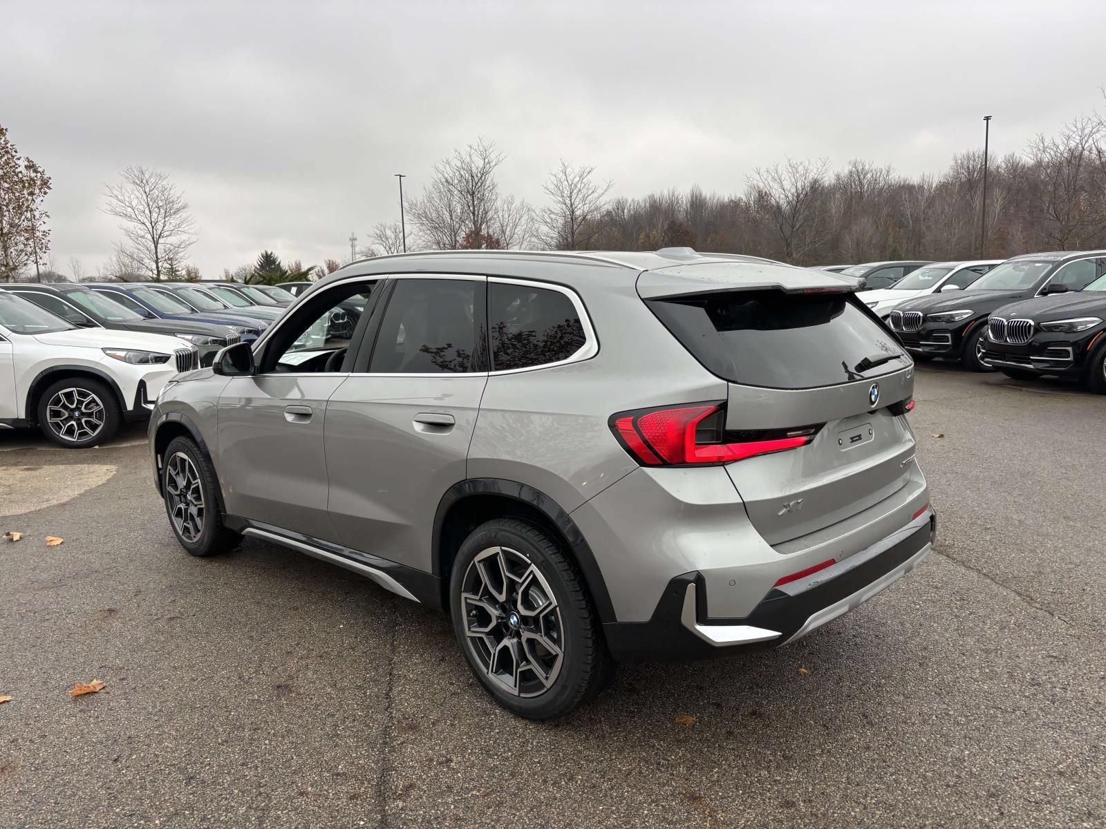 Used 2026 BMW X1 xDrive28i w/ Technology Package AWD/4WD image 5