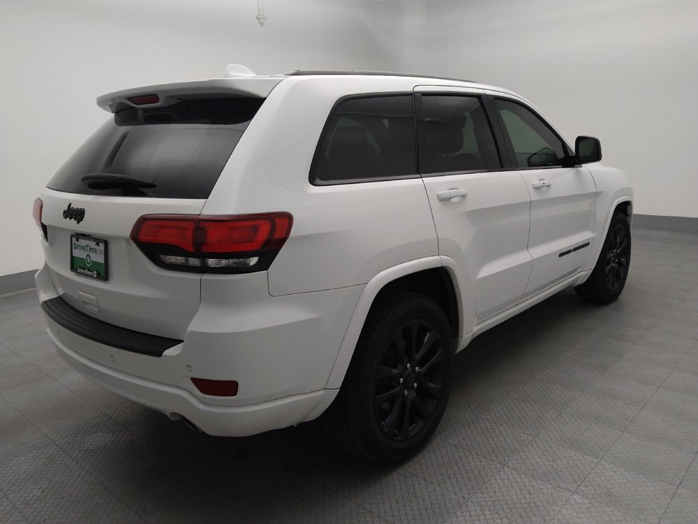 Used 2019 Jeep Grand Cherokee Altitude RWD image 9