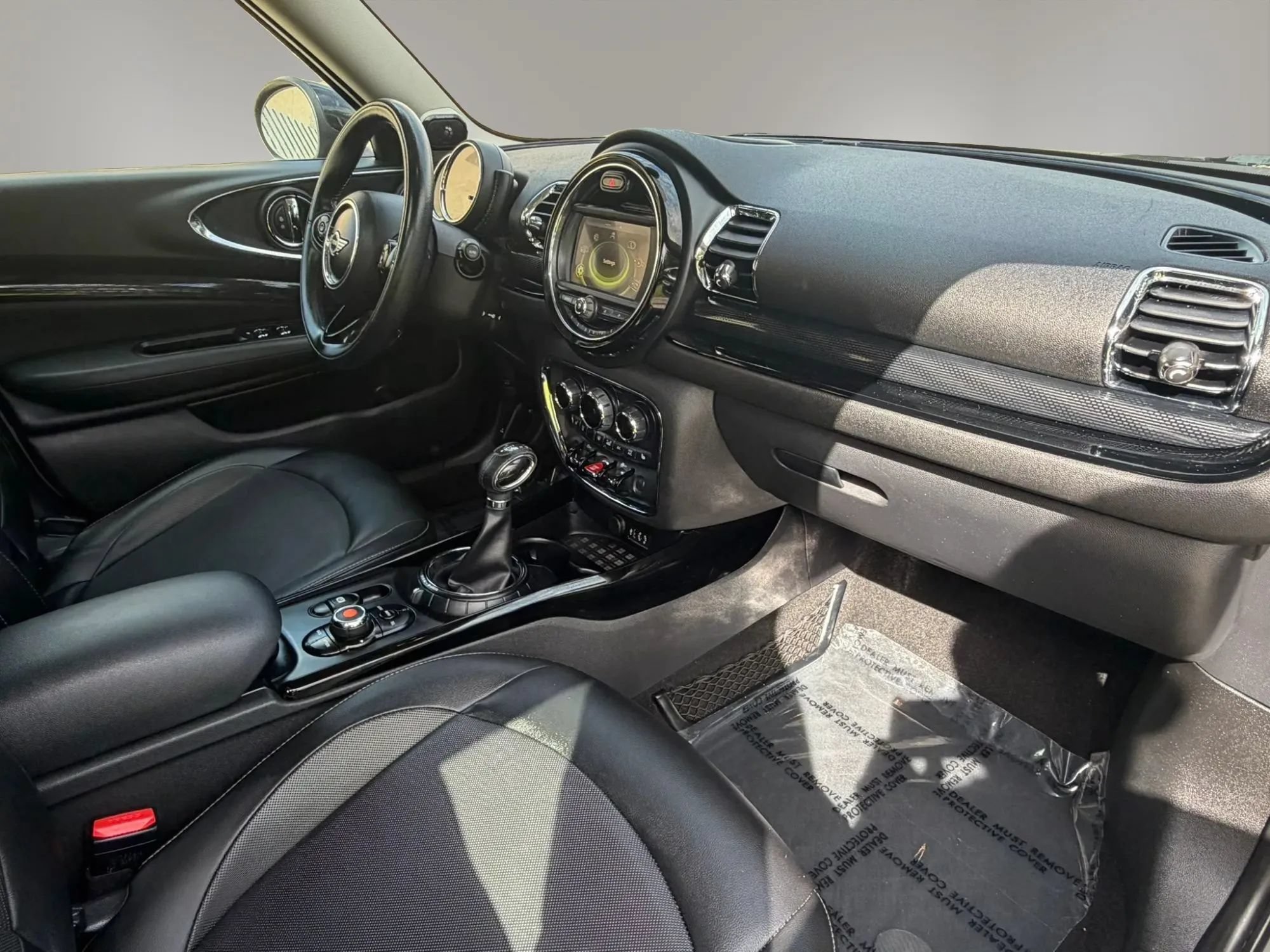 Used 2016 MINI Cooper Clubman FWD image 11