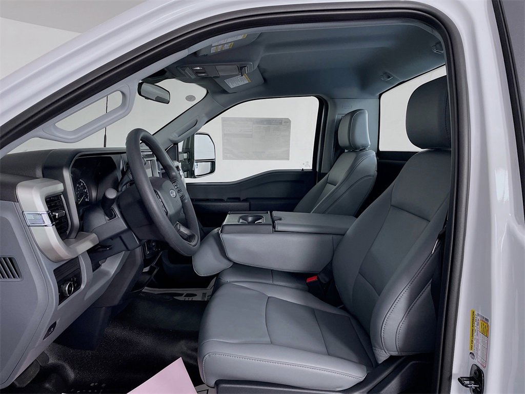 New 2025 Ford F350 XL w/ XL Chrome Package image 11