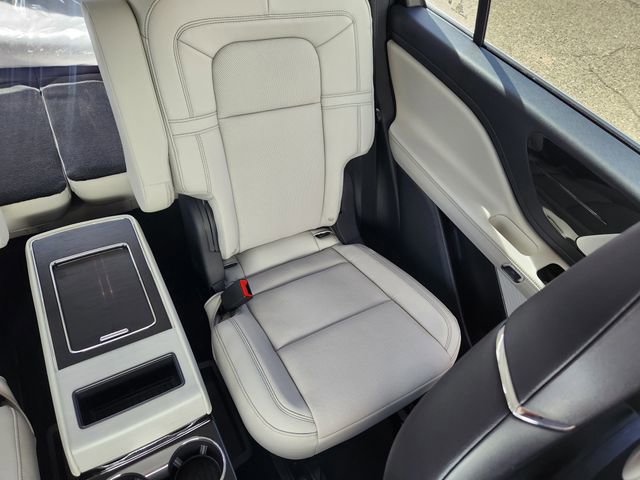 New 2026 Lincoln Aviator Reserve image 15