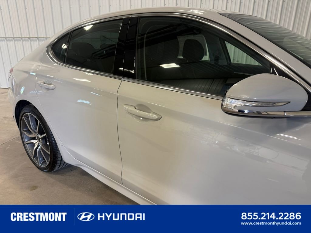 Used 2024 Genesis G70 2.5T AWD/4WD image 12