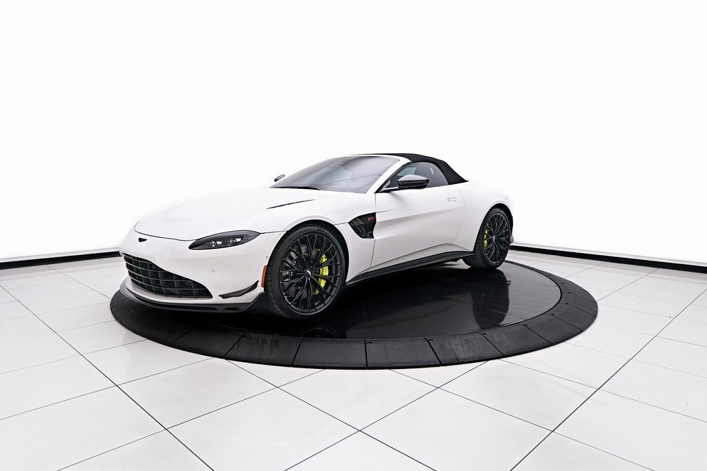 Used 2023 Aston Martin V8 Vantage Roadster image 12