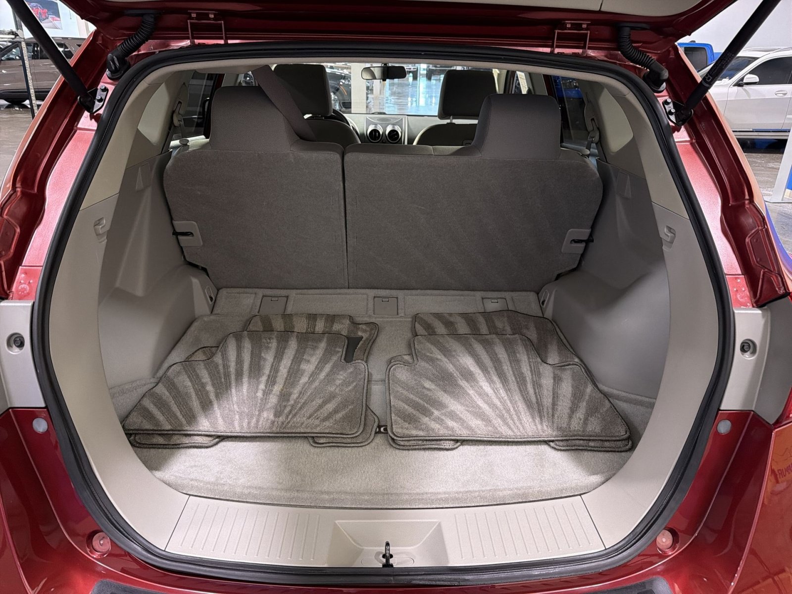 Used 2013 Nissan Rogue SV AWD/4WD image 27