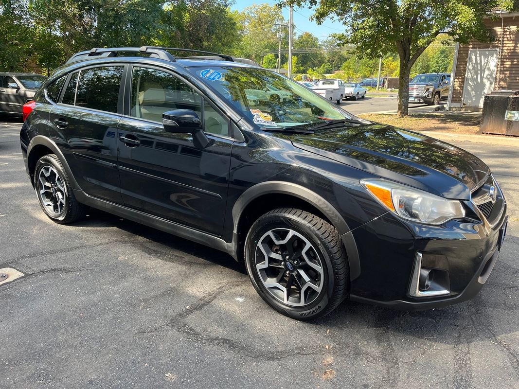 Used 2016 Subaru Crosstrek 2.0i Limited image 3