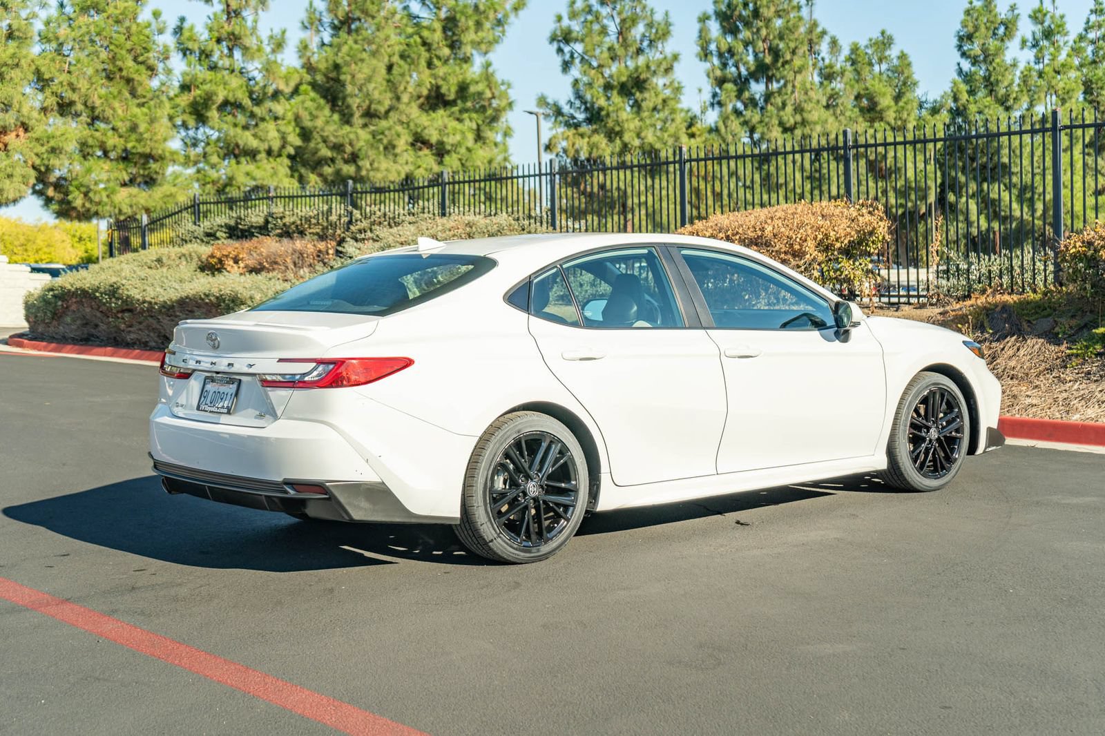 Certified 2025 Toyota Camry SE FWD image 9