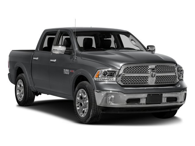 Used 2017 RAM 1500 Laramie AWD/4WD image 9