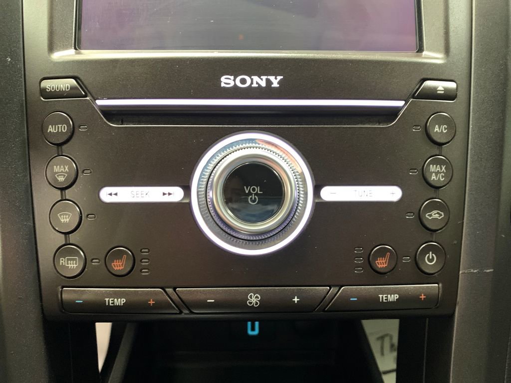 Used 2017 Ford Fusion Titanium image 11