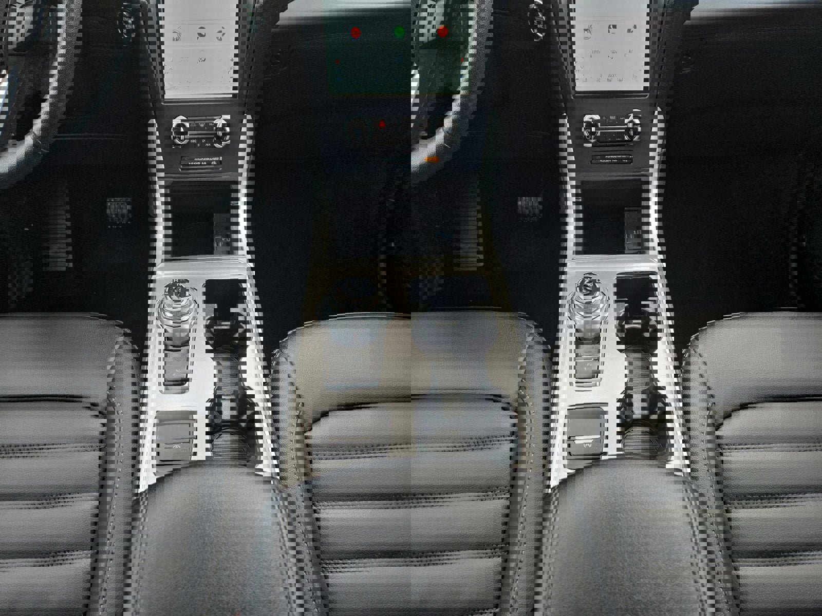 Used 2023 Ford Edge SEL image 21