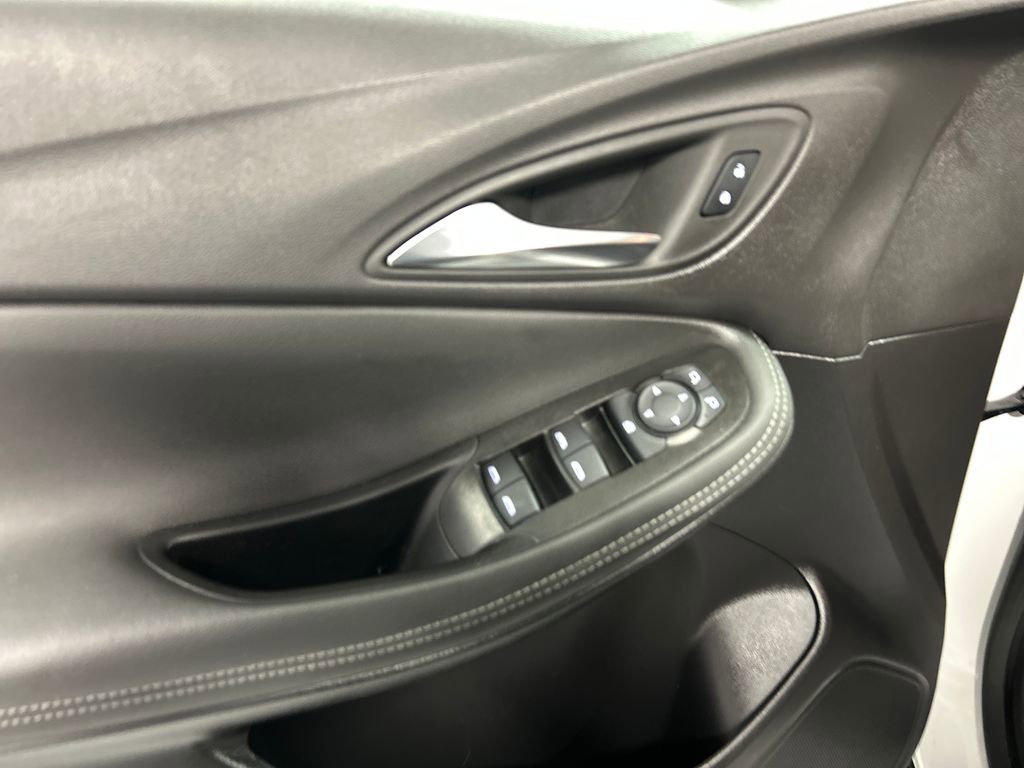 Used 2023 Buick Encore GX Preferred w/ Cold Weather Comfort Package image 14