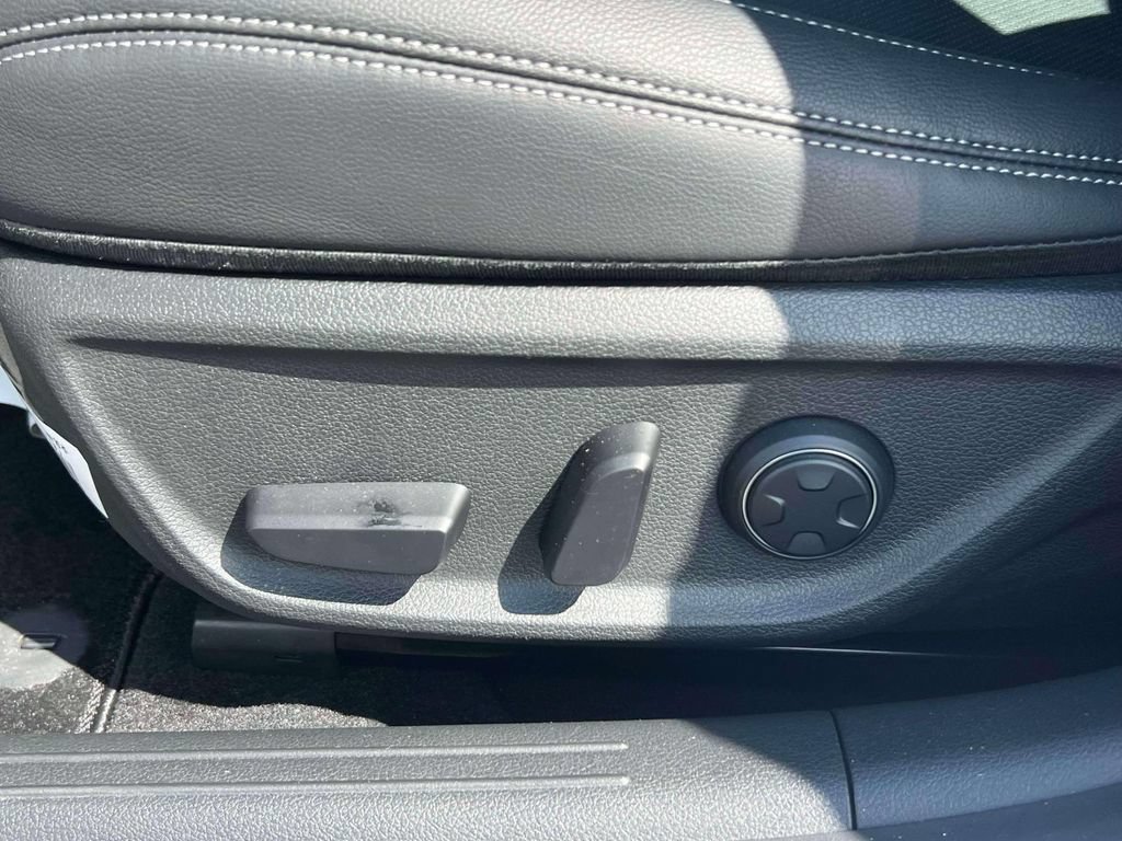 Certified 2026 Genesis G70 2.5T AWD/4WD image 18