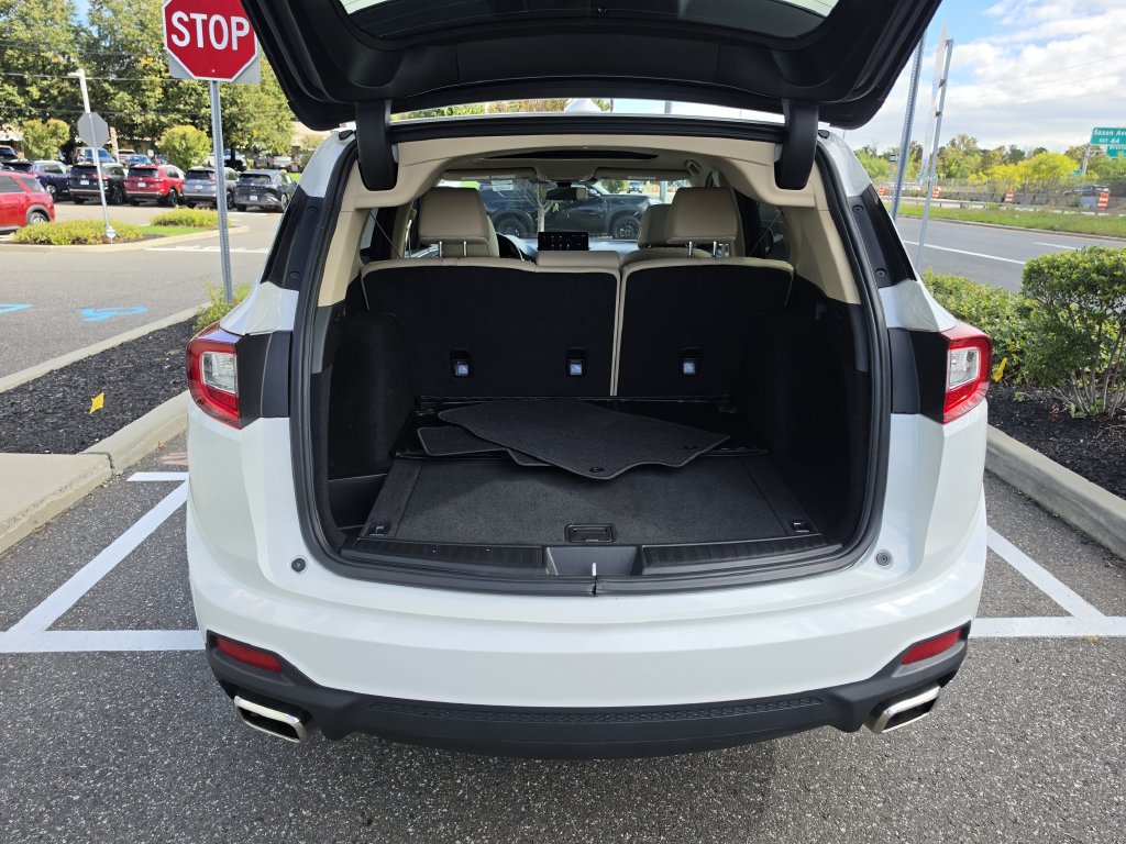 Used 2024 Acura RDX SH-AWD image 31