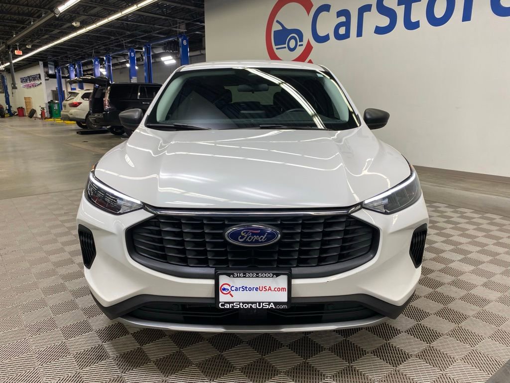 Used 2023 Ford Escape Active FWD image 4