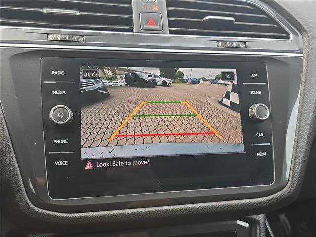 Certified 2022 Volkswagen Tiguan SE FWD image 13