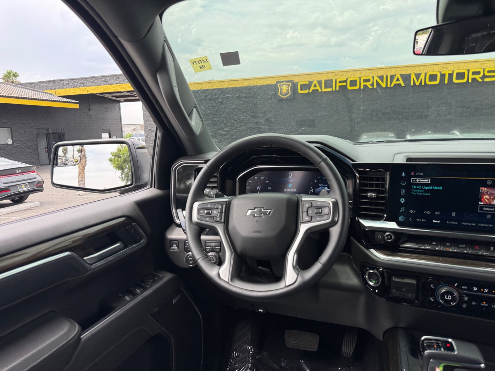 Used 2025 Chevrolet Silverado 1500 RST w/ Convenience Package II AWD/4WD image 23