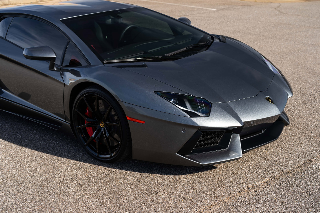 Used 2014 Lamborghini Aventador LP 700-4 image 11