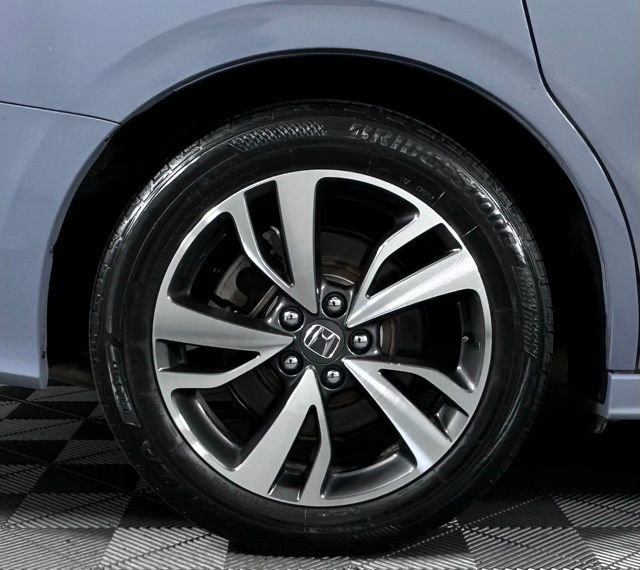 Used 2024 Honda Odyssey Touring image 11