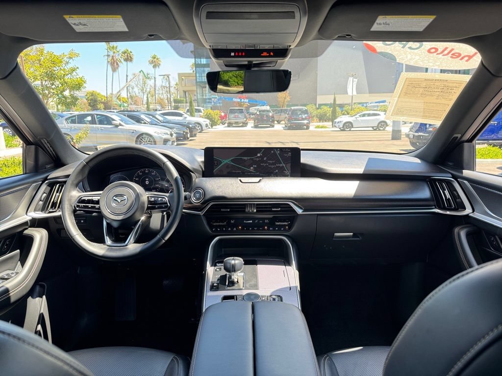 Used 2025 MAZDA CX-70 Plug-In Hybrid w/ Premium Plus AWD/4WD image 12
