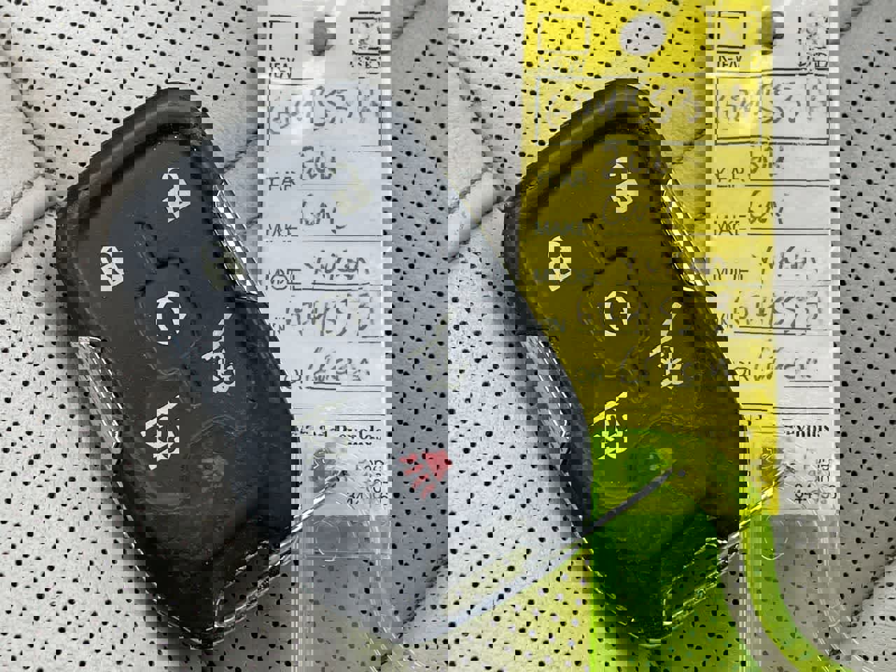 Used 2016 GMC Yukon Denali w/ Open Road Package image 37