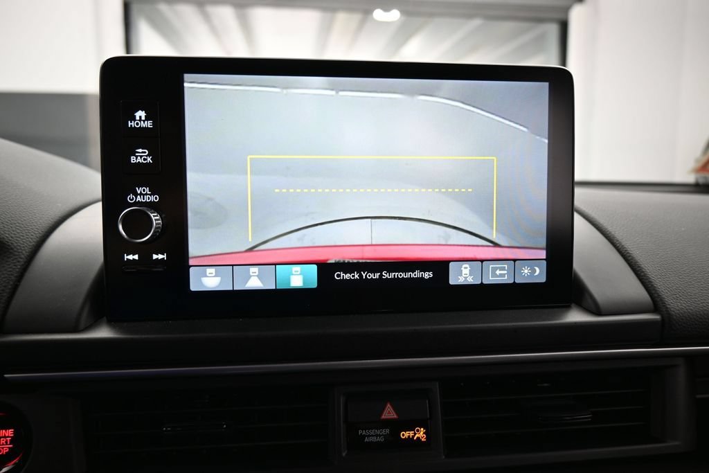 Used 2025 Honda Pilot Touring image 25