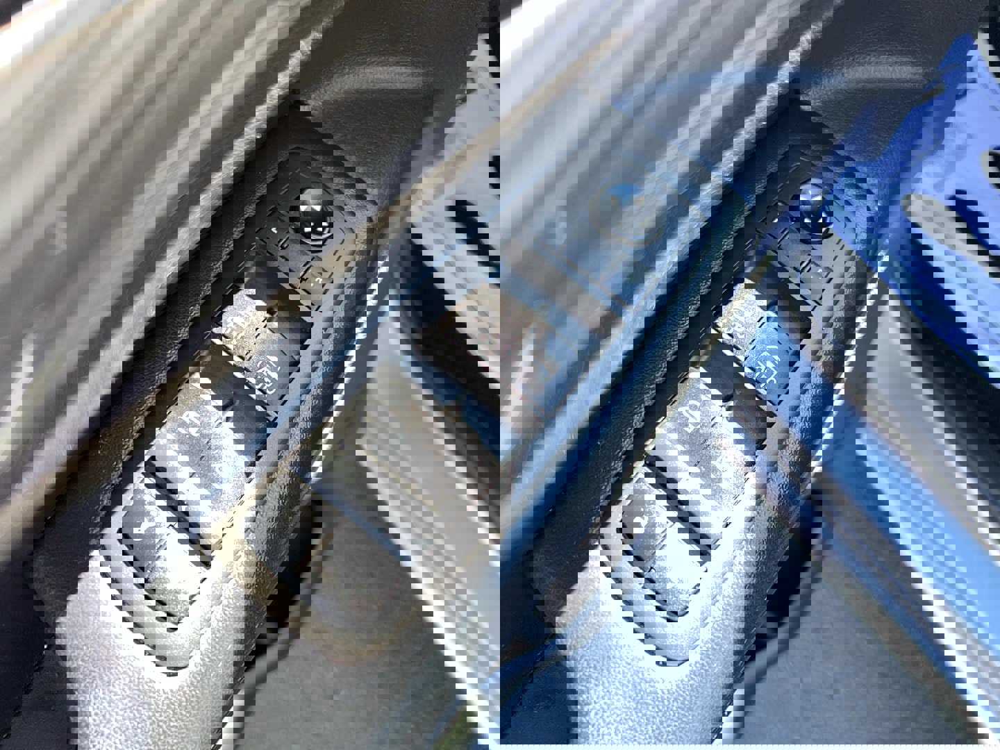 Used 2021 Jeep Grand Cherokee Laredo X image 14