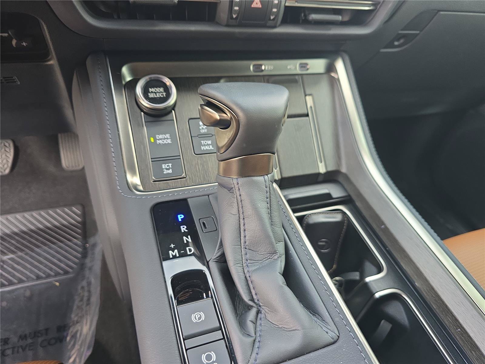 Used 2026 Lexus GX 550 w/ Cold Area Package AWD/4WD image 25