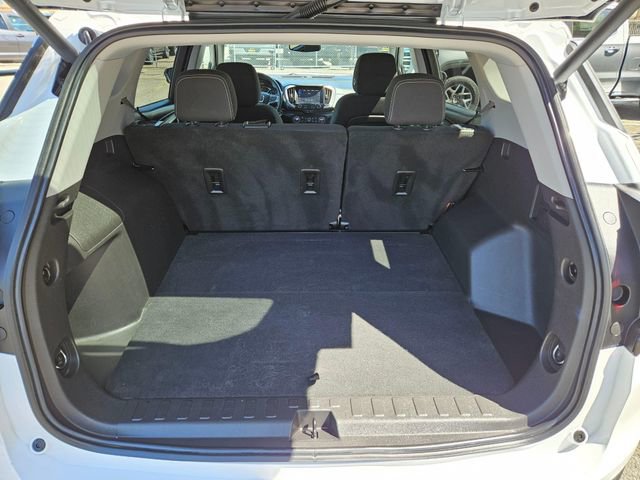 Used 2022 GMC Terrain SLE w/ Driver Convenience Package AWD/4WD image 16