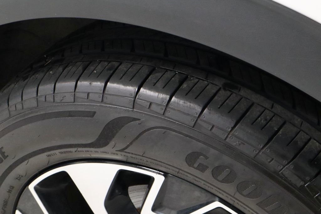 Used 2023 Kia Sportage EX image 20