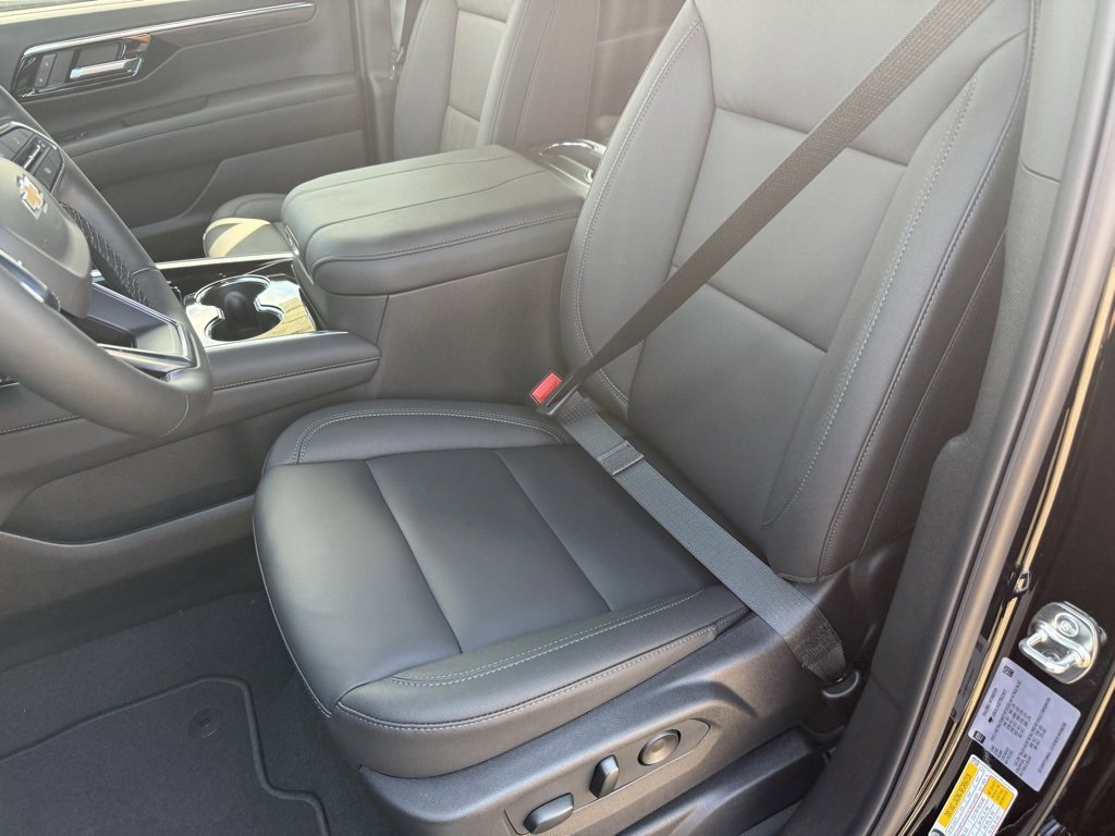New 2026 Chevrolet Suburban LT w/ Comfort Package image 21