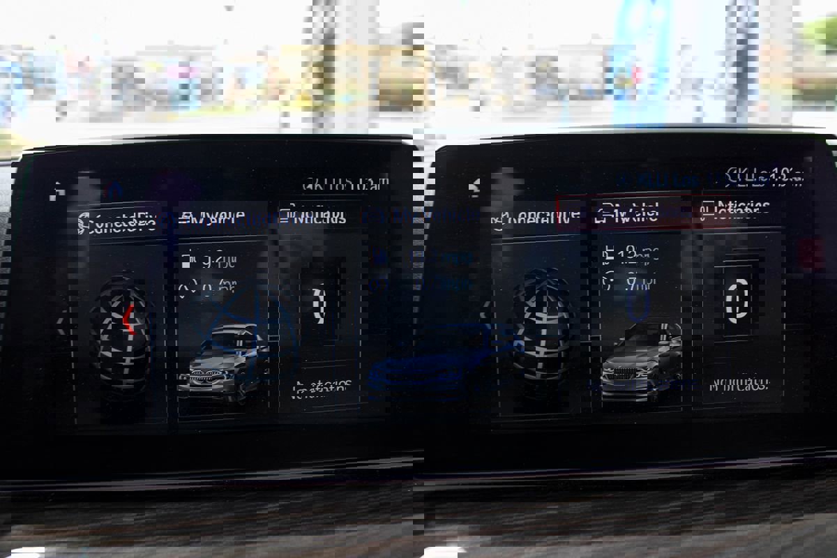 Used 2017 BMW 530i RWD image 32